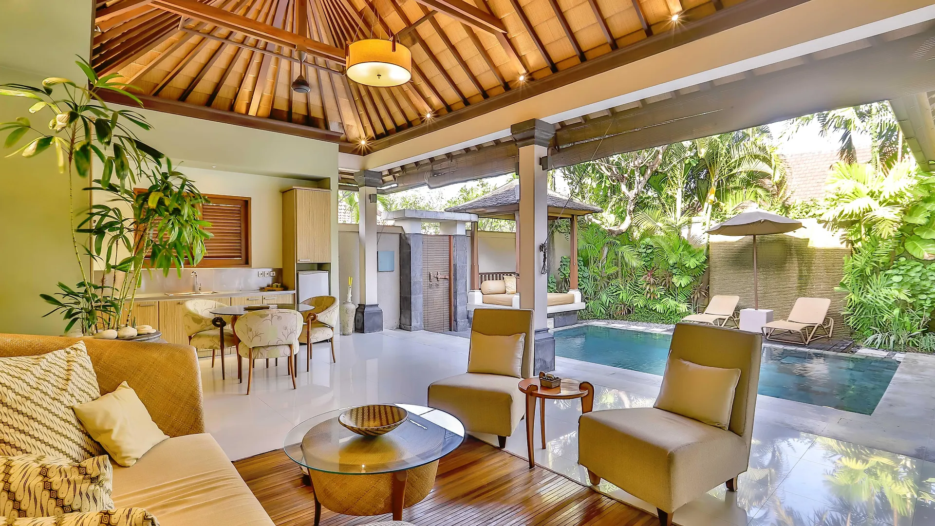 Disini Luxury Spa Villas-Chse Certified Seminyak  Villa