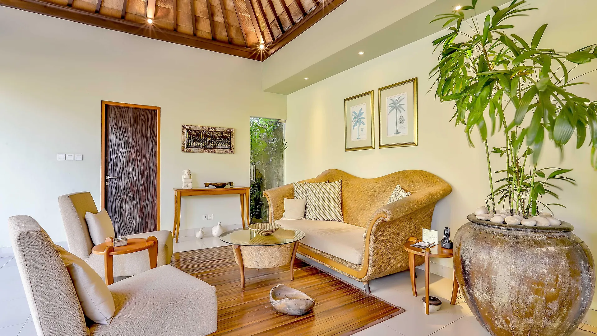 Disini Luxury Spa Villas-Chse Certified Seminyak  Villa