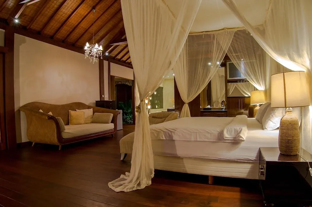 Disini Luxury Spa Villas-Chse Certified Seminyak Villa