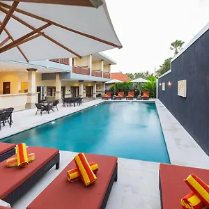 Kubu Petitenget Hotel