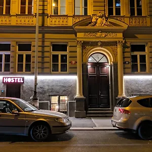 https://clown-and-bard-hostel.praguehotelsweb.com