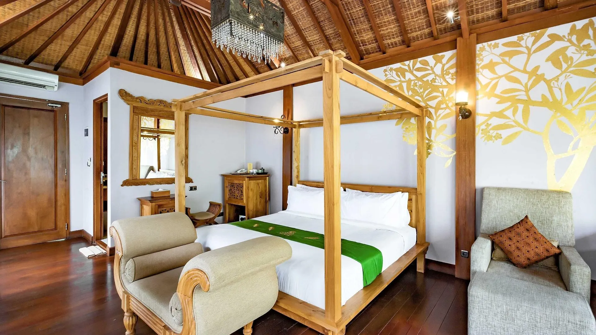 Disini Luxury Spa Villas-Chse Certified Seminyak Villa